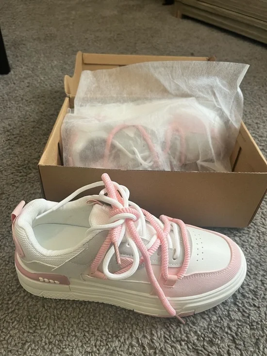 Women's Low-Top Casual Sneakers in Pink and White - Picture 9 of 10